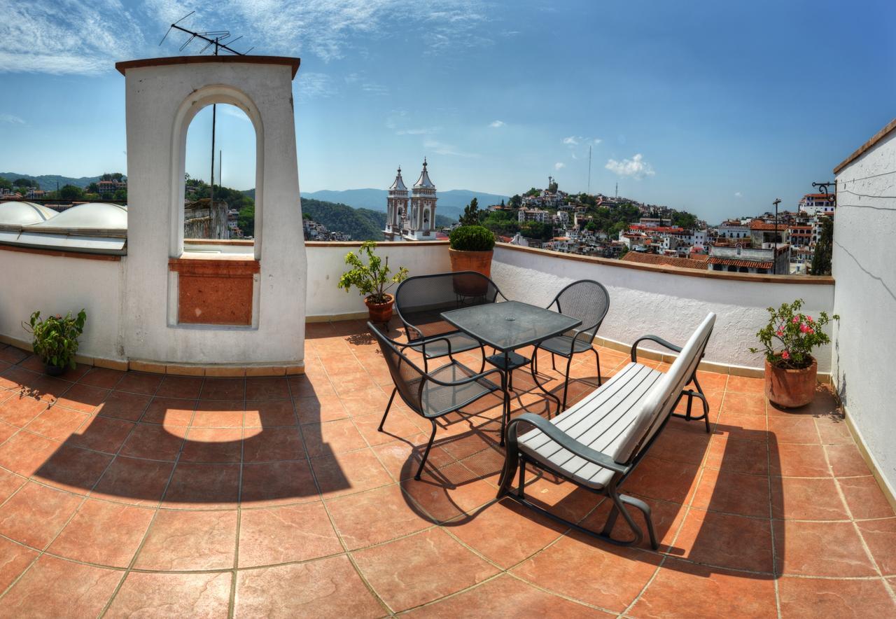 La Casa Del Laurel Hotel Taxco de Alarcon Exterior photo